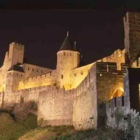 La Maison Rue Nadaud, Au Pied Des Remparts Carcassonne Exterior photo