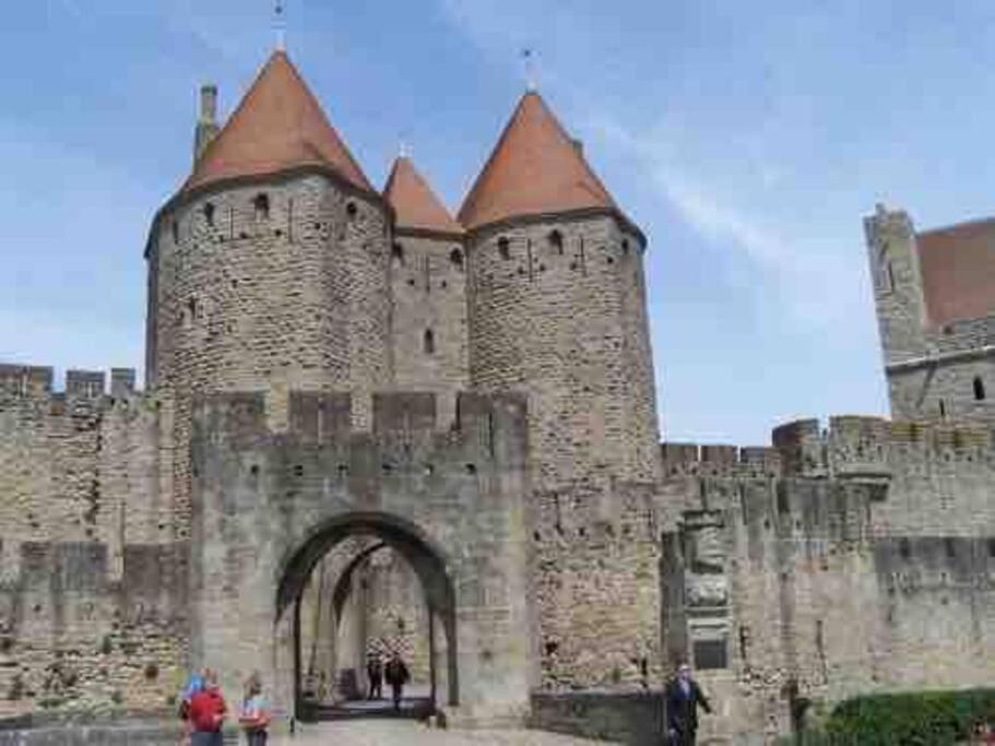 La Maison Rue Nadaud, Au Pied Des Remparts Holiday home